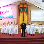 Sdra.Lucas Suryawan sebagai mc bersama choir dalam puji-pujian pembuka