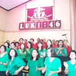 Choir saat mengiringi puji-pujian