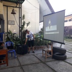 Persiapan senam pagi oleh Bpk.Paul dan Ibu Elen